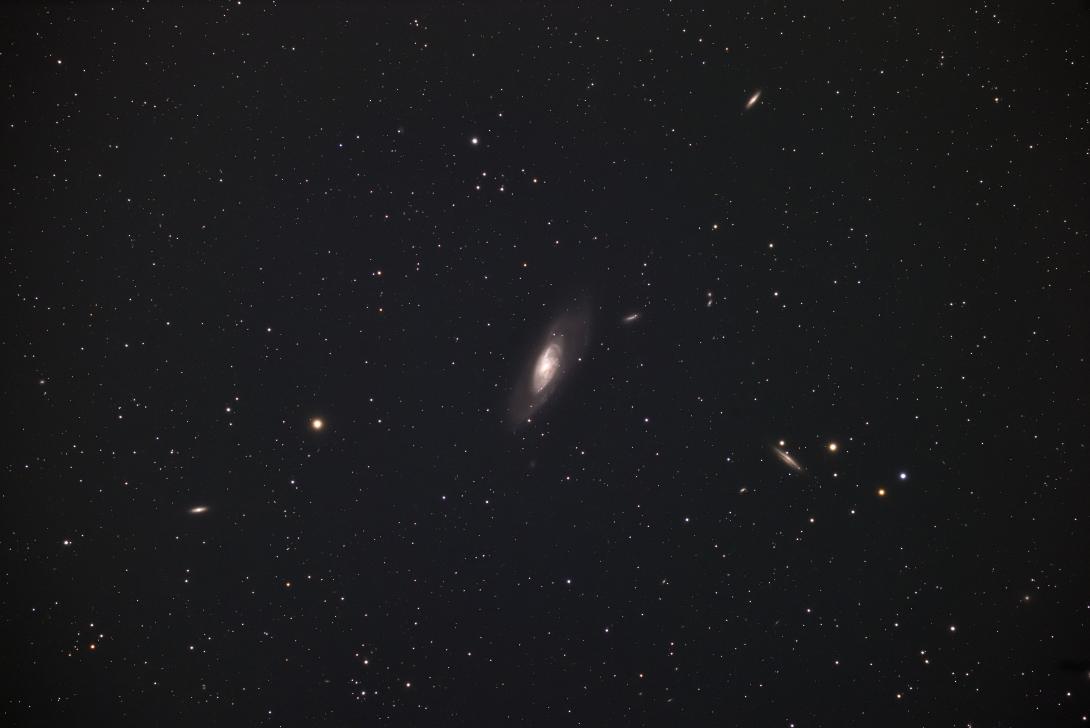 M106